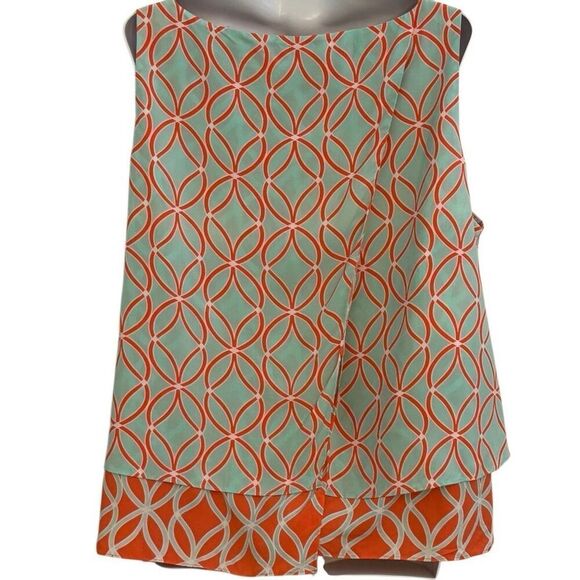 Crown & Ivy Sleeveless Blouse Geometric. Size 3XL - Picture 8 of 8